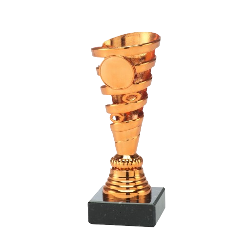 Puchar brązowy SET.333.03.A – puchar wys. 15,5 cm z czaszą śr. 6 cm na czarnej podstawie marmurowej. Wykonany z plastiku pokrytego brązową powłoką, miejsce na emblemat śr. 25 mm. Idealna nagroda na zawody sportowe i uroczystości.
