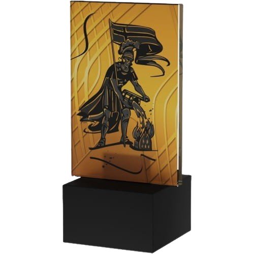 Mini trofeum szklane AG1-12/FIR1 Amber Line Straż Pożarna Św. Florian z grafiką patrona strażaków. Złoty panel i marmurowa podstawa tworzą nagrodę na zawody, jubileusze i wyróżnienia strażackie. Miejsce na tabliczkę z nadrukiem.