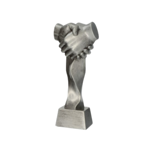 Statuetka odlewana RFST3019/S Współpraca w srebrnym wykończeniu to elegancka nagroda na podziękowania, jubileusze i wyróżnienia biznesowe. Motyw uścisku dłoni podkreśla partnerstwo oraz zaufanie. Miejsce na tabliczkę z nadrukiem.