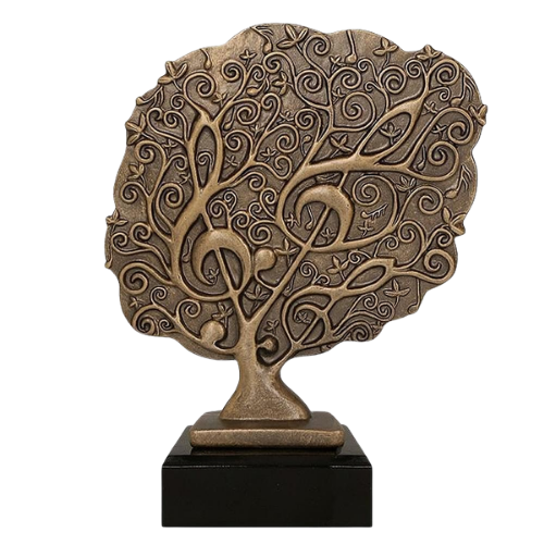 Statuetka muzyczna RFST2094/BR w formie drzewa z motywem kluczy wiolinowych i nut. Ciekawa nagroda na konkursy muzyczne, festiwale oraz wydarzenia artystyczne. Na podstawie można umieścić tabliczkę z grawerem z nazwą wydarzenia lub kategorią.