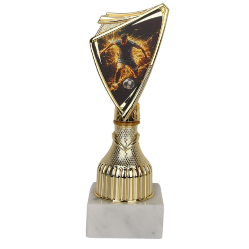 Puchar plastikowy 9297/SOC5-A złoty – piłka nożna, tarcza z dynamicznym motywem zawodnika (grafika „ognista”) na złotym trzonie i marmurowej podstawie; idealny na turnieje, ligi i zakończenie sezonu. Tabliczka z nadrukiem. Symbol: 9297/SOC5-A