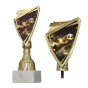 Puchar plastikowy 9297/SOC7-A złoty – piłka nożna, tarcza z efektowną grafiką bramkarskiej parady na złotym trzonie i marmurowej podstawie; idealny na turnieje, ligi i zakończenie sezonu. Tabliczka z nadrukiem. Symbol: 9297/SOC7-A