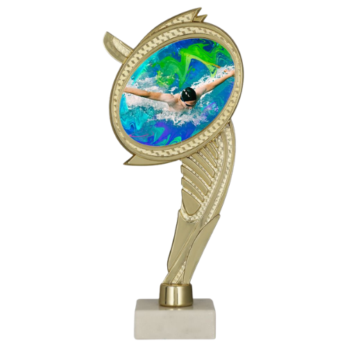 Trofeum pływackie WING-WM/SWI na marmurowej podstawie – złoto-plastikowa statuetka z dynamicznym motywem pływaka. Idealna na zawody i turnieje; miejsce na tabliczkę z nadrukiem 45×15 mm.