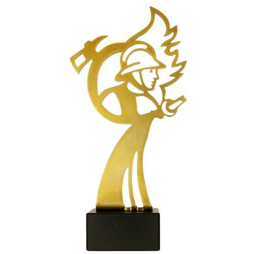 Statuetka metalowa BL-FIR złota Metline – strażactwo z motywem strażackiego hełmu, toporka i płomienia. Model na marmurowej podstawie sprawdzi się na zawody, wyróżnienia i podziękowania. Miejsce na tabliczkę z nadrukiem.