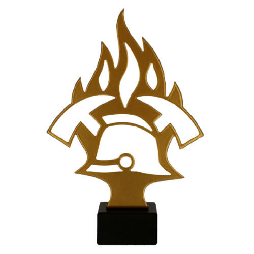 Statuetka metalowa ML-FIR1 Atrybuty Strażaka w złotym kolorze z motywem hełmu, toporków i płomieni. Model na marmurowej podstawie sprawdzi się jako nagroda, wyróżnienie lub podziękowanie dla strażaków. Miejsce na tabliczkę z nadrukiem.