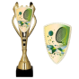 Puchar plastikowy 7243/TEN złoty – tenis ziemny z grafiką rakiety i piłki na jasnym tle. Smukły model na marmurowej podstawie sprawdzi się na turnieje, zawody i wyróżnienia sportowe. Miejsce na tabliczkę z nadrukiem.