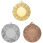 Medale sportowe złoty srebrny brązowy ME5002 – okrągłe medale śr. 5 cm z miejscem na emblemat i geometrycznym wzorem w kształcie gwiazdy. Idealna nagroda na zawody sportowe, turnieje szkolne i klubowe.