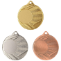Medale sportowe złoty srebrny brązowy ME006 – okrągłe medale śr. 5 cm z miejscem na emblemat i wzorem promieni słonecznych. Idealna nagroda na zawody sportowe, turnieje szkolne i klubowe.