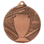 Brązowy medal sportowy ME007/B – okrągły medal śr. 5 cm z motywem pucharu i wzorem promieni. Idealna nagroda na zawody sportowe i turnieje szkolne.
