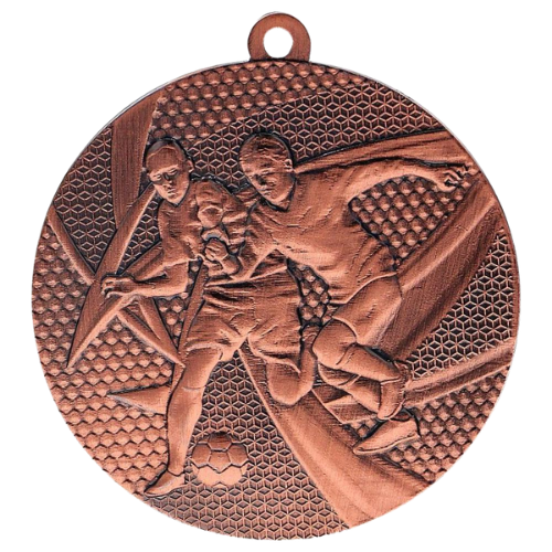 Brązowy medal piłka nożna MMC15050/B – okrągły medal śr. 5 cm z motywem piłkarzy w walce o piłkę. Idealna nagroda na turniej piłki nożnej i ligę szkolną.