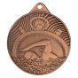 Brązowy medal pływanie MMC33050/B – okrągły medal śr. 5 cm z motywem pływaka. Wykonany z metalu, grubość 2 mm. Idealna nagroda na zawody pływackie i ligę szkolną.