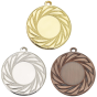 Medal DI5008 – pogrubiony, metalowy medal śr. 50 mm z wirowym wzorem. Miejsce na emblemat śr. 25 mm z przodu oraz pole na grawer z tyłu. Dostępny w trzech wersjach kolorystycznych: złotej, srebrnej i brązowej. Idealny na zawody sportowe i turnieje.