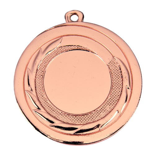 Medal brązowy ME.067.03.C – metalowy medal śr. 50 mm ze zdobnym rantem. Miejsce na emblemat śr. 25 mm z przodu oraz pole na grawer śr. 46 mm z tyłu. Idealny na trzecie miejsce, zawody sportowe i turnieje.