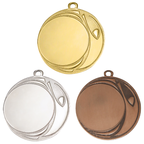 Medal DI7006 – nowoczesny okrągły medal z przeplatanym wzorem, wykonany z metalu. Miejsce na emblemat z przodu oraz pole na grawer z tyłu. Dostępny w trzech wersjach kolorystycznych: złotej, srebrnej i brązowej. Idealny na zawody sportowe i uroczystości.