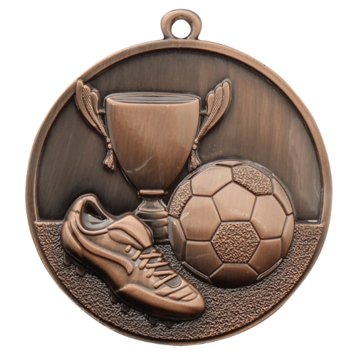 Medal brązowy ME.047.03.C – medal piłkarski z reliefem pucharu, piłki i buta, wykonany z zamaku. Idealny na trzecie miejsce, turnieje piłki nożnej i zawody sportowe.