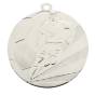 Medal srebrny D118A.02 – medal piłkarski z reliefem zawodnika z piłką, wykonany z metalu. Pole na grawer z tyłu. Idealny na drugie miejsce, turnieje piłki nożnej i zawody sportowe.