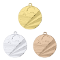 Medal D112C – medal pływacki z wizerunkiem pływaka, wykonany z metalu. Pole na grawer z tyłu. Dostępny w wersji złotej, srebrnej i brązowej. Idealny na zawody pływackie i uroczystości sportowe.