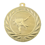 Medal złoty DI5000.I.01 – medal judo z wizerunkiem judoków w wieńcu laurowym, wykonany z metalu. Pole na grawer z tyłu. Idealny na pierwsze miejsce, zawody judo i sztuki walki.