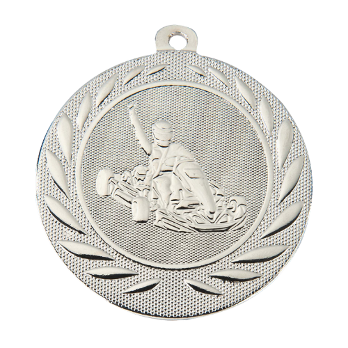 Medal srebrny DI5000.J.02 – medal kartingowy z wizerunkiem gokarta w wieńcu laurowym, wykonany z metalu. Pole na grawer z tyłu. Idealny na drugie miejsce i zawody kartingowe.
