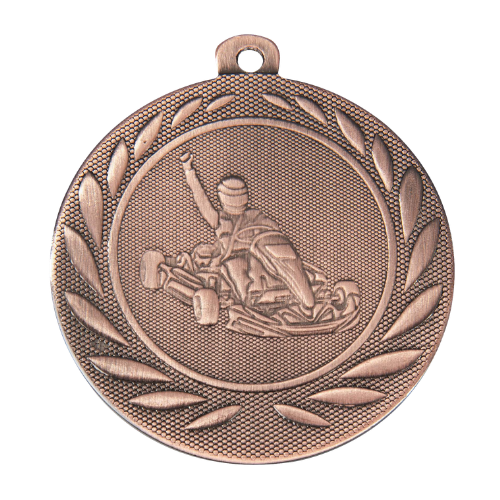 Medal brązowy DI5000.J.03 – medal kartingowy z wizerunkiem gokarta w wieńcu laurowym, wykonany z metalu. Pole na grawer z tyłu. Idealny na trzecie miejsce i zawody kartingowe.