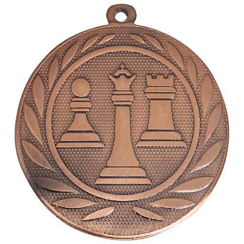 Medal brązowy DI5000.ZD.03 – medal z motywem szachów: figury szachowe w wieńcu laurowym, wykonany z metalu. Pole na grawer z tyłu. Idealny na trzecie miejsce w turnieju szachowym.