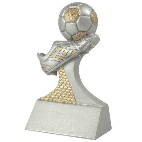 Statuetka odlewana FG230 - z motywem buta i piłki nożnej, na podstawie. Miejsce na tabliczkę. Idealna na turnieje piłki nożnej, zawody sportowe i uroczystości.
