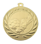 Medal złoty DI5000.B.01 – tematyczny medal piłkarski z reliefem piłki i buta w wieńcu laurowym, wykonany z metalu. Pole na grawer z tyłu. Idealny na pierwsze miejsce, turnieje piłki nożnej i zawody sportowe.